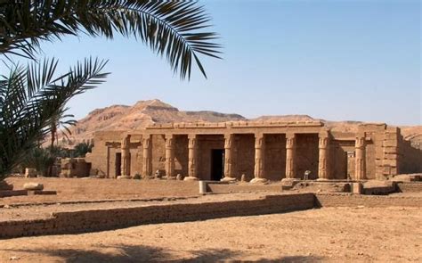  Il Tempio di Seti I: Una Porta verso l'Antico Egitto e un Labirinto di Mistero!