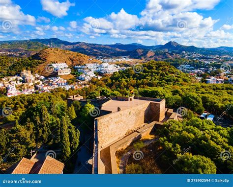 Il Castillo de Gibralfaro: Una Fortezza Storica con Vista Panoramica Mozzafiato!