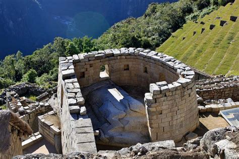 Il Tempio del Sole di Suizhou: Un gioiello millenario che riflette la storia!