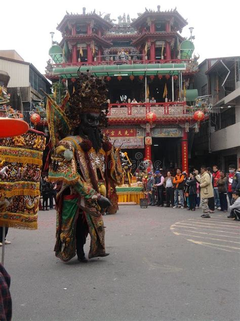  Il Tempio di San Shenggong: Una Danza tra Storia e Spiritualità!