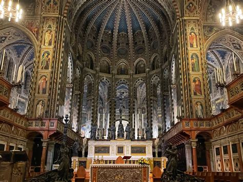 La Chiesa di San Antonio de Padua: Un gioiello architettonico nel cuore di Yapak!