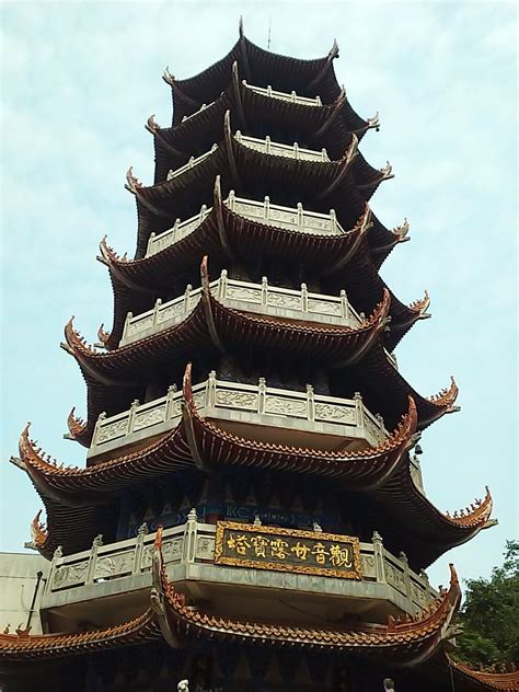 La Pagoda di Jingzhou, un antico gioiello storico con vista mozzafiato!