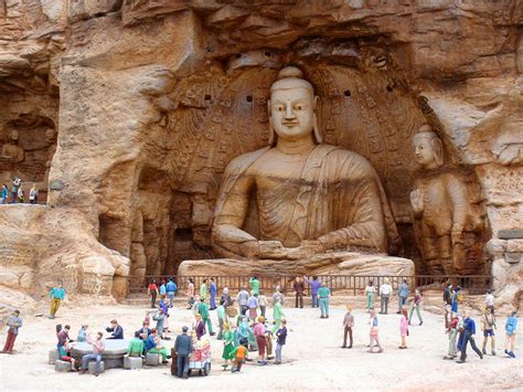 Le Grotte di Mogao: Un Viaggio nel Tempo tra Arte e Spiritualità!